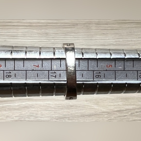 Vintage Designer LAGOS Sterling Silver & 18K Yellow Gold Amethyst Caviar Ring - Picture 9 of 9